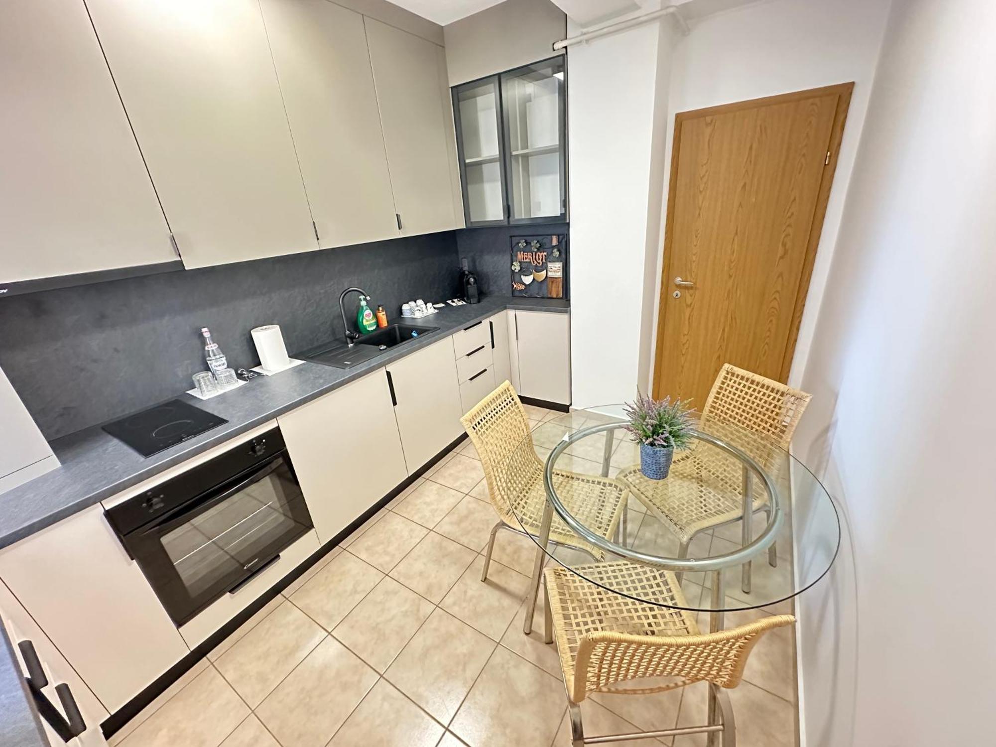 Centru Unirii Luxury Vip Palmier Apartament 2 Camere Cu Terasa Exterioara Amenajata ! Parcare Subterana Privata Climatizata Si Supravegheata Video Dar Doar Cu Rezervare In Limita Locurilor Disponibile !Proprietate In Regim Hoteliep - Nu Are Bucatarie Bucharest Luaran gambar